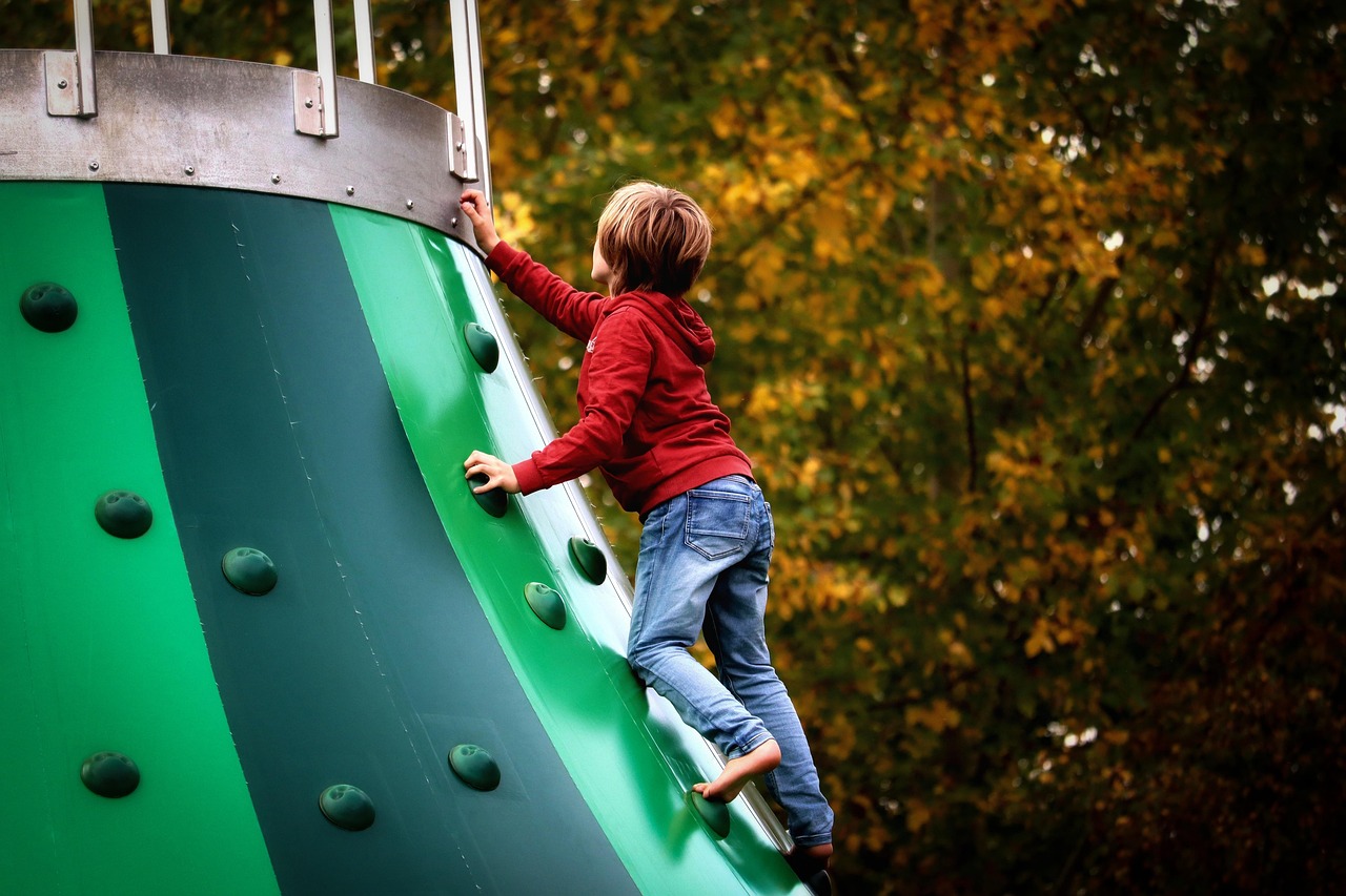 climb, sports, climbing wall, climbing tower, free climbing, barefoot